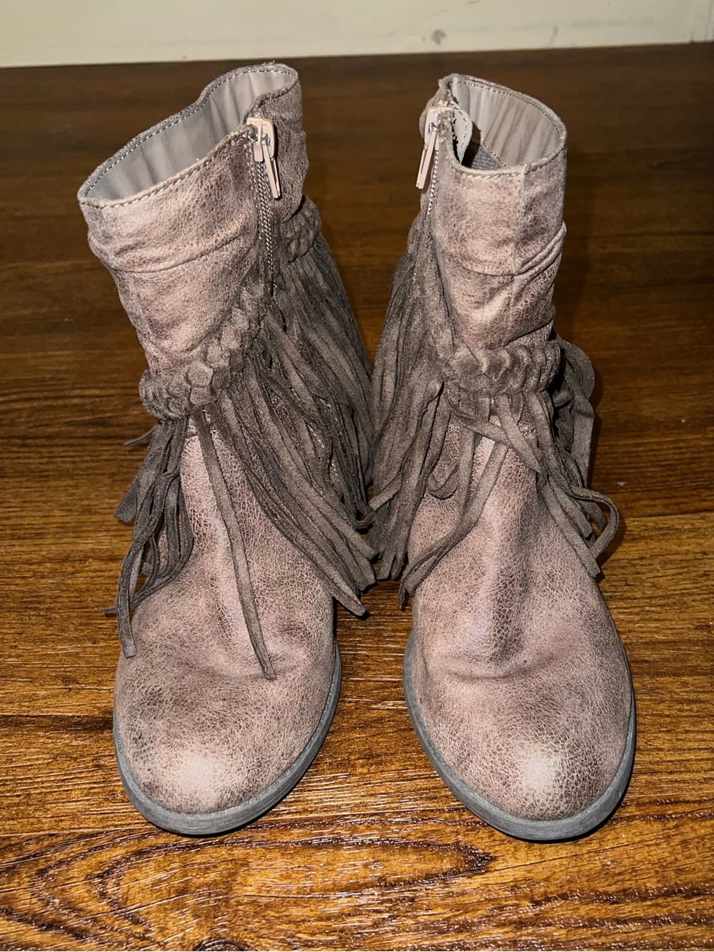 Jellypop Fringe Tan Suede Western Boho Heeled Zip Up Ankle Boots Size 8 - Picture 3 of 9